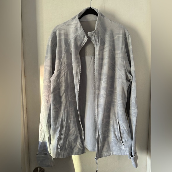 lululemon athletica Gray Camo Jacket - Picture 1 of 6